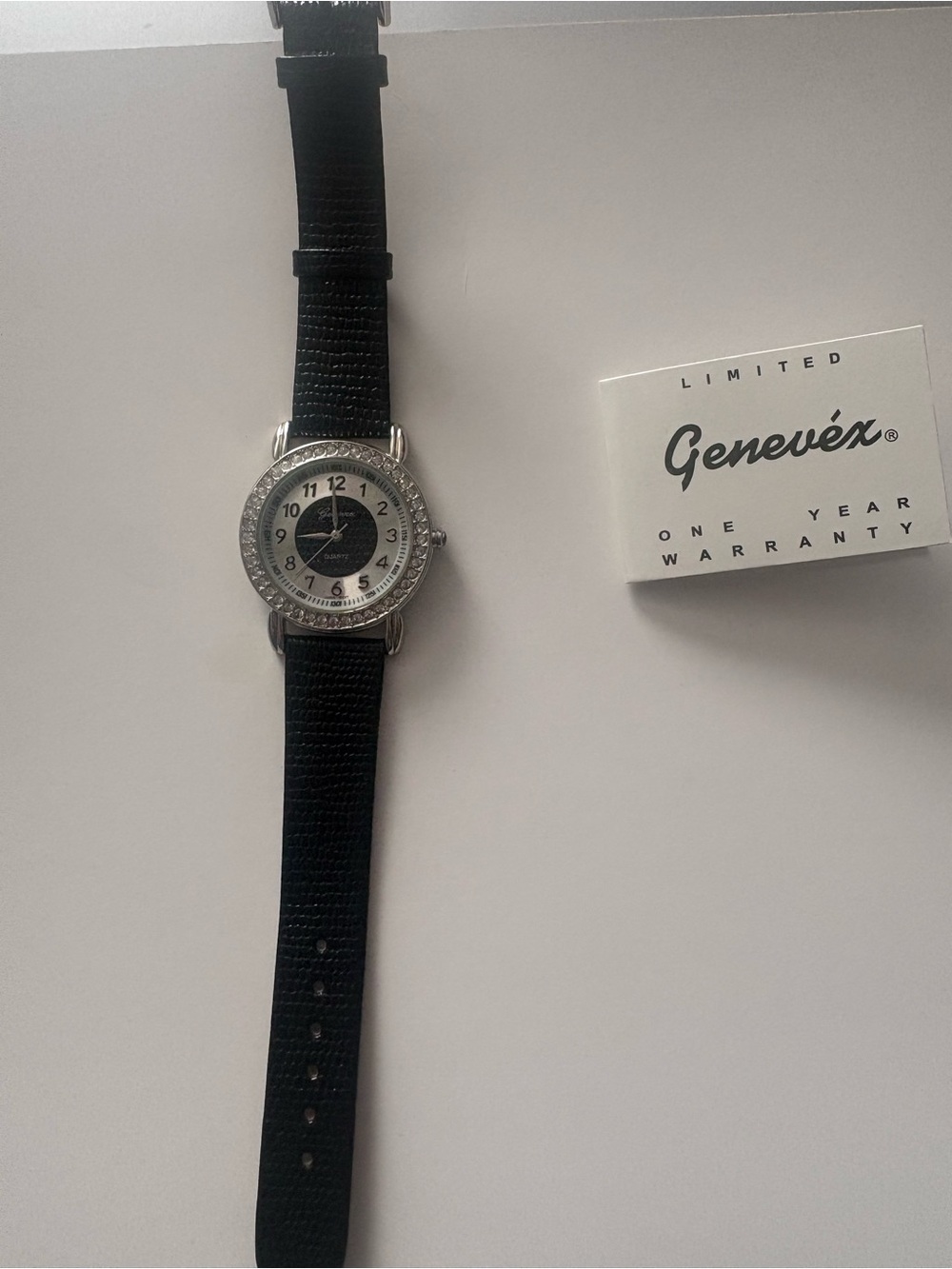 Vintage Genevex stainless steel with back rase metal watch NWOT